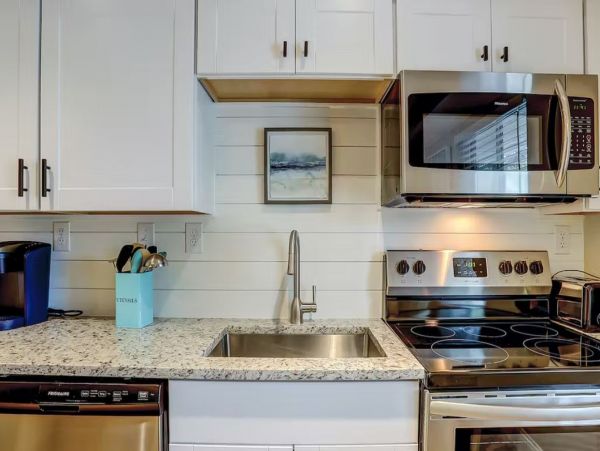 Two Bedroom Vacation Condo in Hilton Head Close to the Beach