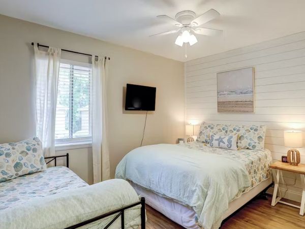 Two Bedroom Vacation Condo in Hilton Head Close to the Beach