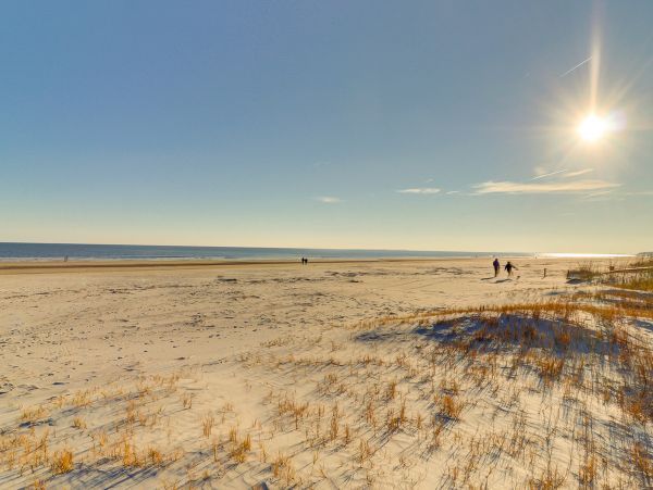 Two Bedroom Vacation Condo in Hilton Head Close to the Beach