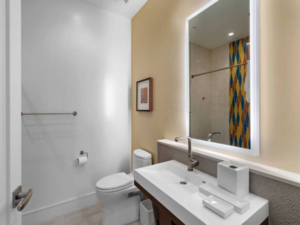 Three bedroom Luxury Maui Condo/Villa Available Today