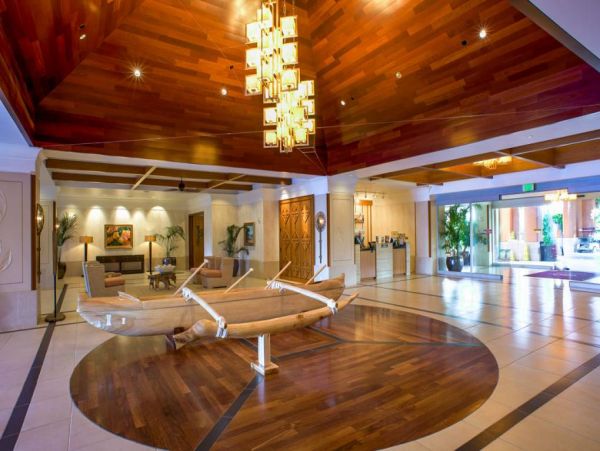 Three bedroom Luxury Maui Condo/Villa Available Today