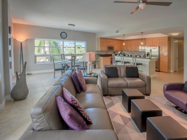 Beachfront Two Bedroom Vacation Condo in Siesta Key