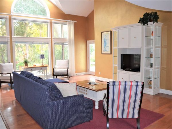 Hilton Head Vacation Pool Home - 3 Bedroom & Boat Dock