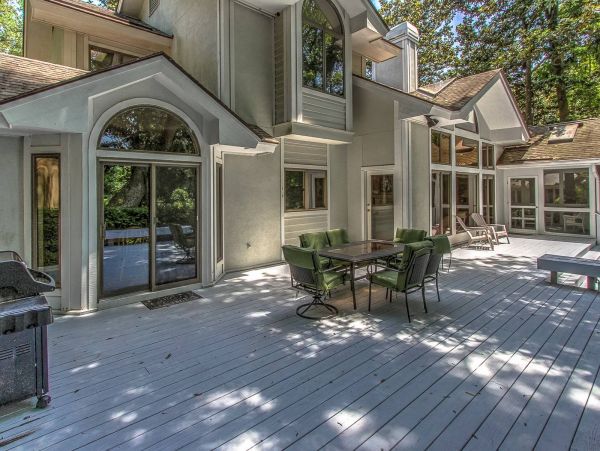 Hilton Head Vacation Pool Home - 3 Bedroom & Boat Dock