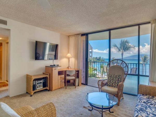 Charming Kahana 2 Bedroom Condo with Balcony & Ocean View