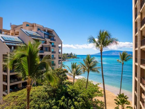 Charming Kahana 2 Bedroom Condo with Balcony & Ocean View