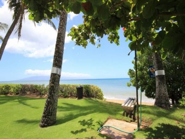 Charming Kahana 2 Bedroom Condo with Balcony & Ocean View
