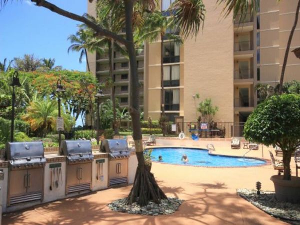 Charming Kahana 2 Bedroom Condo with Balcony & Ocean View
