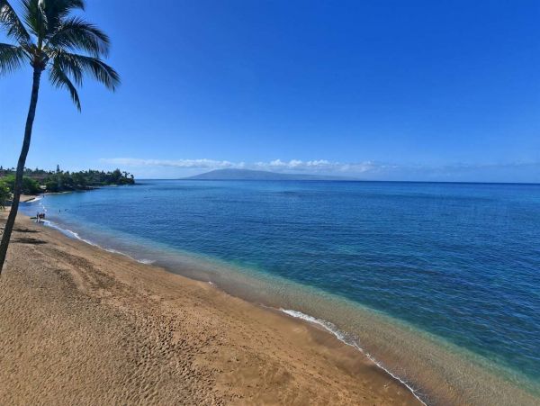 Charming Kahana 2 Bedroom Condo with Balcony & Ocean View