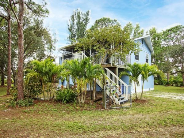 St James City FL Vacation Home Three Bedrooms Sleeps Eight