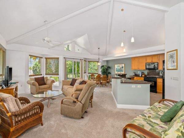 Lovely Princeville Vacation Villa Three Bedrooms Sleeps 8