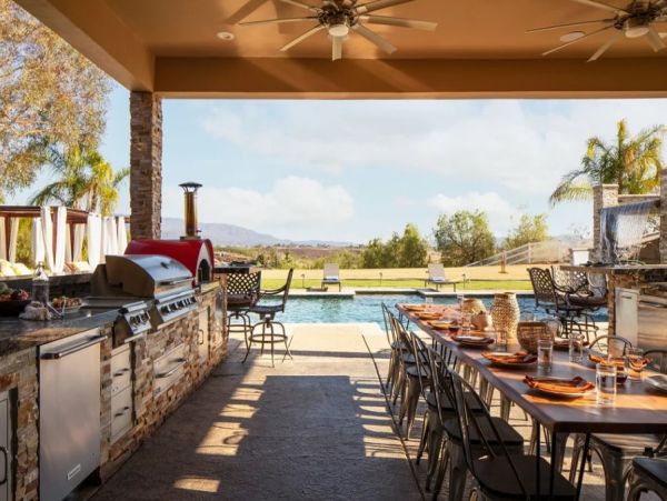 Temecula Eight-Bedroom Luxury Rental Home With Private Pool