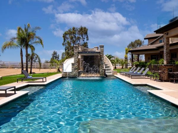 Temecula Eight-Bedroom Luxury Rental Home With Private Pool