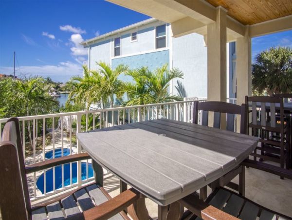 Marathon Vacation Pool Home with Boat Dock Walk To Beach