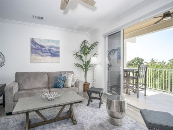 Marathon Vacation Pool Home with Boat Dock Walk To Beach