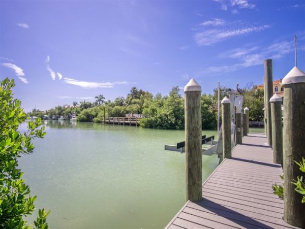 Marathon Vacation Pool Home with Boat Dock Walk To Beach