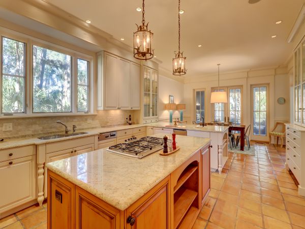Magnificent Hilton Head Luxury Retreat Close to Beach