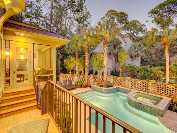 Magnificent Hilton Head Luxury Retreat Close to Beach