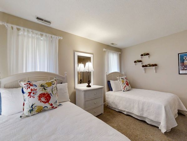 Hilton Head Home 1008924