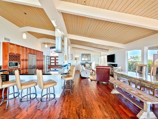 Ocean Views Vacation Home Four Bedroom