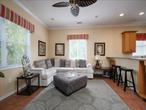 Holmes Beach 3 Bedroom Home with Pool & Walk to Beach