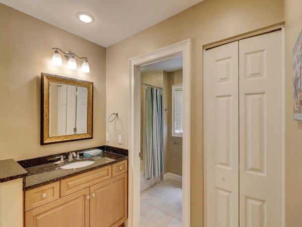Hilton Head Home 1008949