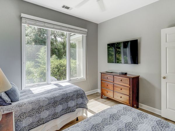 Beautiful & Spacious house near the beach
