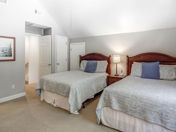 Beautiful & Spacious house near the beach
