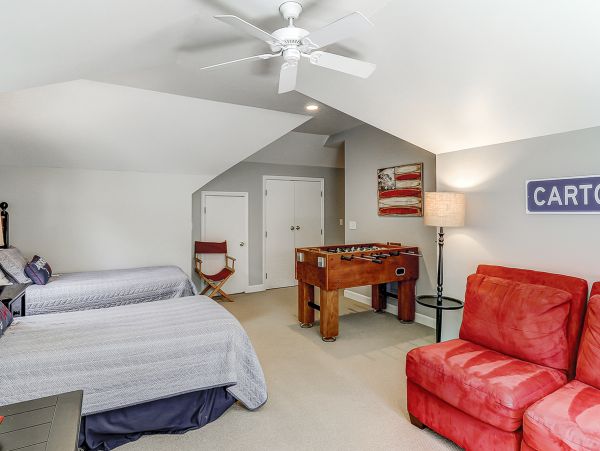 Beautiful & Spacious house near the beach