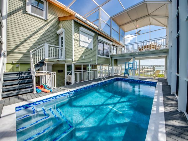 Bay Views Vacation Pool Home in Fort Myers Private Pool