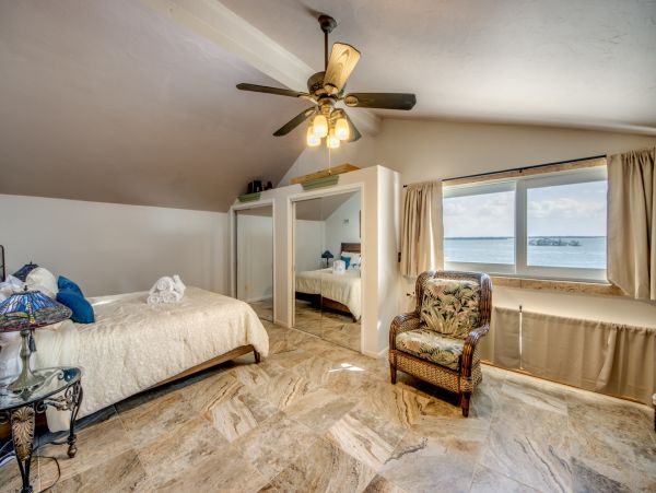Bay Views Vacation Pool Home in Fort Myers Private Pool