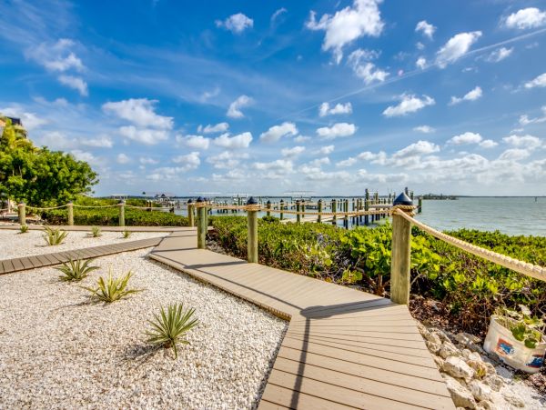 Bay Views Vacation Pool Home in Fort Myers Private Pool