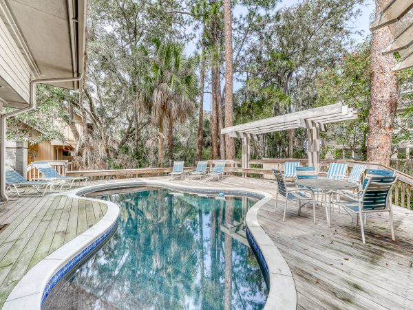 Hilton Head Vacation Home Four Bedroom Walk to Beach