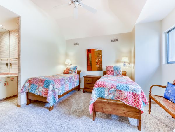 Hilton Head Vacation Home Four Bedroom Walk to Beach