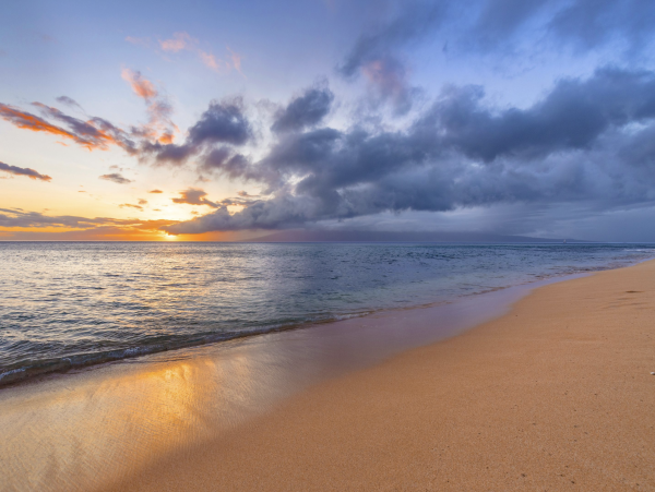 Full Pacific Views Massive out door Lanai- NEW ARRIVAL
