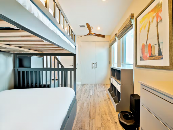 Beautiful Beachfront Home with Panoramic Ocean Views & WIFI