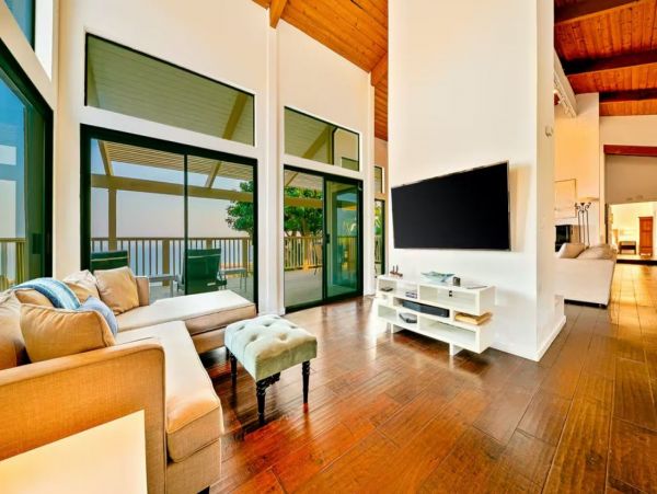 Ocean View Malibu Vacation Pool Home Sleeps 10 Guests