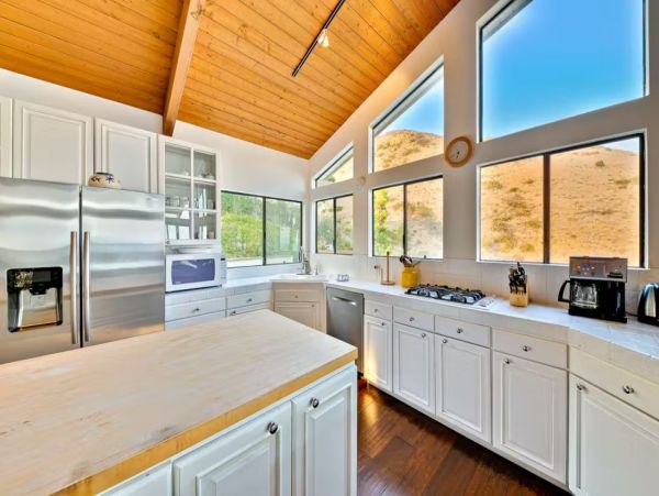 Ocean View Malibu Vacation Pool Home Sleeps 10 Guests
