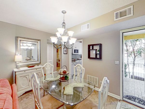 Hilton Head Two Bedroom Villa with Great Amenities