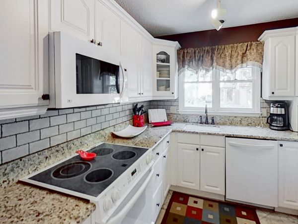 Hilton Head Two Bedroom Villa with Great Amenities