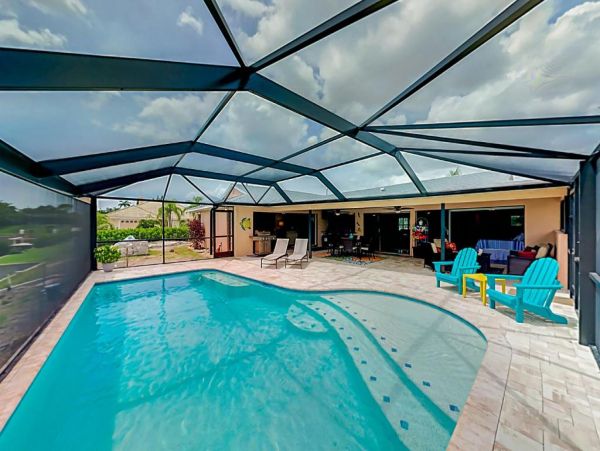 Canal Views Cape Coral Vacation Home Three Bedroom with Pool