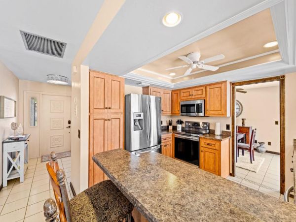 Canal Views Cape Coral Vacation Home Three Bedroom with Pool
