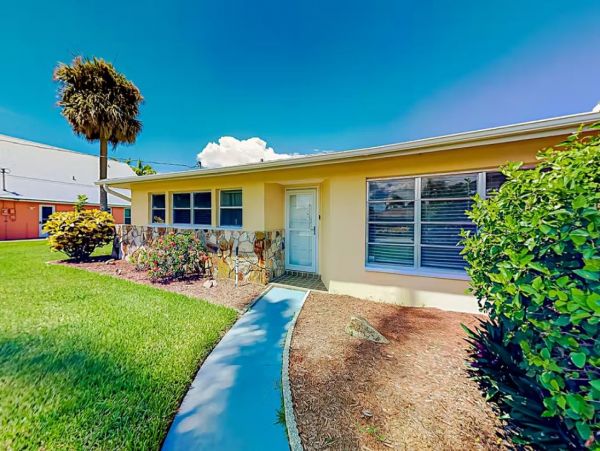 Cape Coral Waterfront Home with Heated Pool and Boat Dock