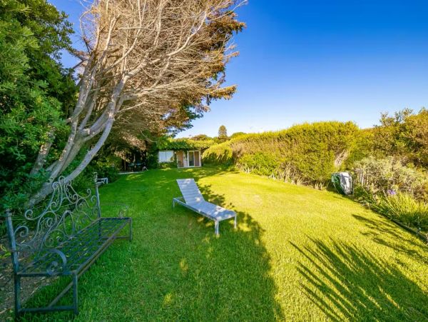 Oceanfront Bungalows in Malibu, 4 Bedrooms, Beach View