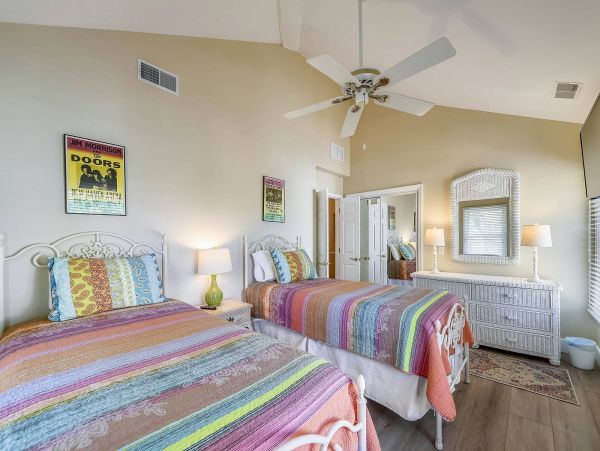 Six Bedroom Vacation Pool Home in Hilton Head