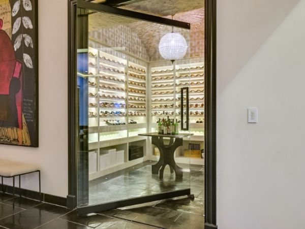 Malibu Luxury 8 Bedroom Vacation Home Fitness & Movie Room