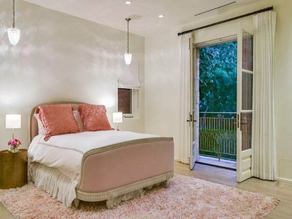 Malibu Luxury 8 Bedroom Vacation Home Fitness & Movie Room
