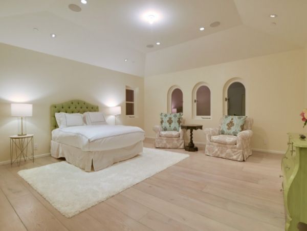 Malibu Luxury 8 Bedroom Vacation Home Fitness & Movie Room