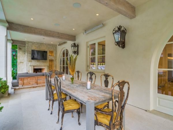Malibu Luxury 8 Bedroom Vacation Home Fitness & Movie Room