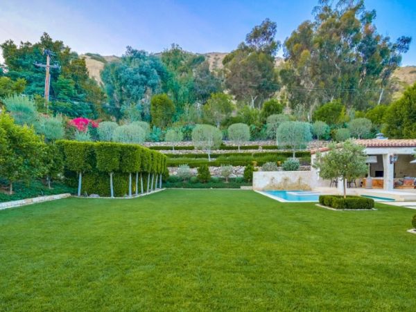 Malibu Luxury 8 Bedroom Vacation Home Fitness & Movie Room